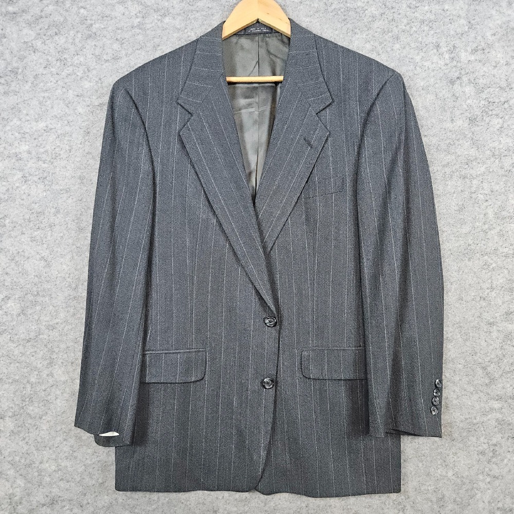 Krizia Men's Gray Pinstriped Blazer Size‎ 40R Union Made USA Wool 2-Button FLAWS